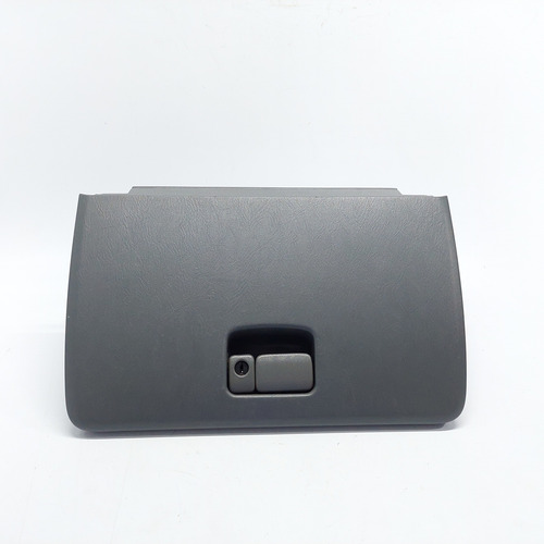 Tampa Do Porta Luvas Chevrolet Tracker Ano 2001 A 2009
