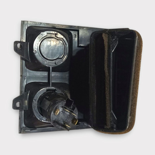 Difusor De Ar Botão Farol Lado Esquerdo Gm Monza 1985 A 1996