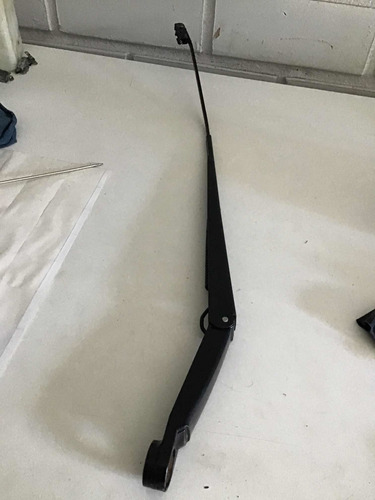 Braço Limpador Parabrisa Direito Nissan Tiida 08/14 20049*