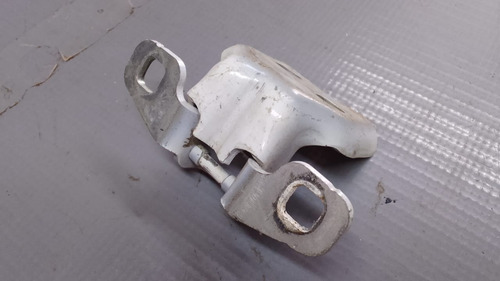 Dobradiça Porta Traseira Direita Renault Duster 12/15. 23605
