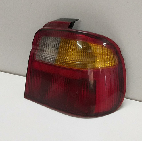 Lanterna Traseira Direita Vw Logus 1992 A 1998 558945096