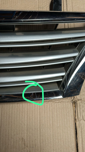 Grade Dianteira Nissan Sentra 2015