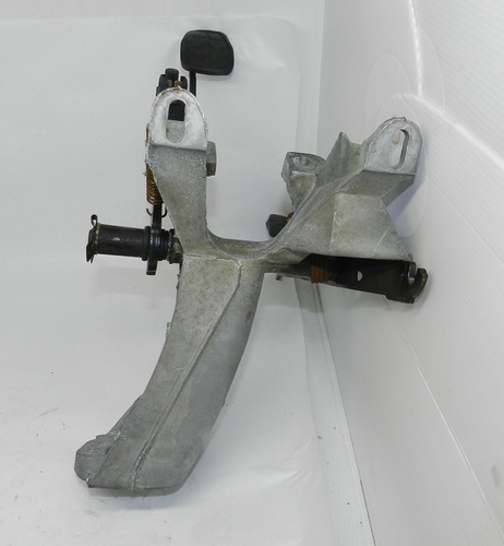 Pedaleira Pedal Freio Embreagem C/ Sensor Vw Santana 95/06 