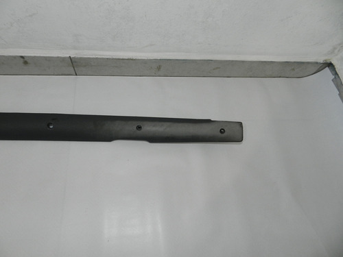 Soleira Porta Dianteira Direita Escort Logus 93/96 Detalhe
