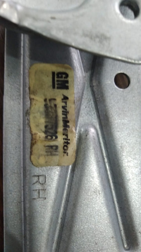 Maquina Vidro Manual Dianteiro Direito Corsa 96/02 4 Portas 