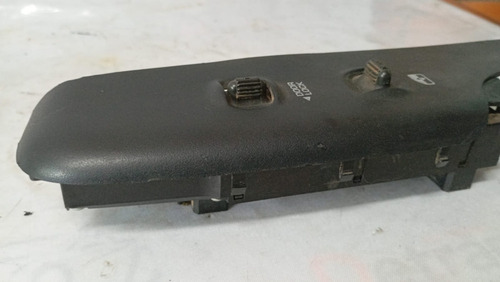 Comando Botão Vidro Dianteira Direita Cherokee Sport 25524