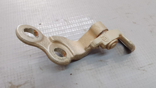 Dobradiça Traseira Direita Inferior Ford Focus 02-07. 23670