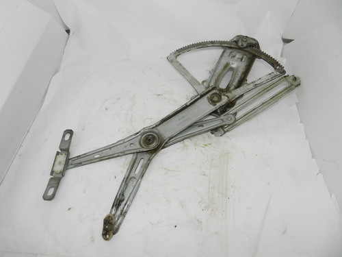 Máquina Vidro Manual Dianteira Esquerda Corsa Montana 03/12