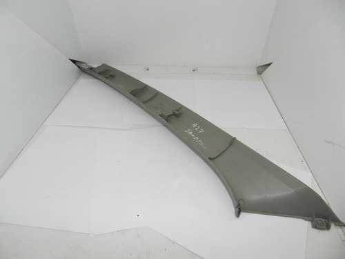 Moldura Coluna Parabrisa Ld Renault Sandero 2009 8200529801