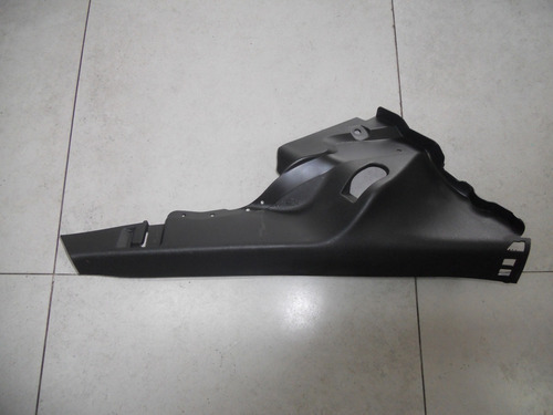 Moldura Coluna Traseira Direita Gm Onix Prisma 2013 A 2019