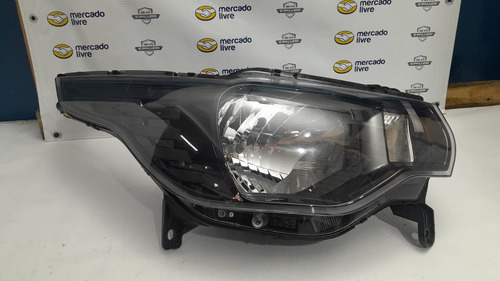 Farol Máscara Negra Lado Direito Fiat Mobi 17/20 48920748