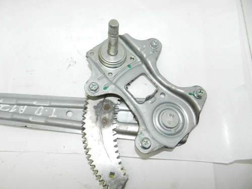 Máquina Vidro Manual Traseira Direita March Versa 15/20
