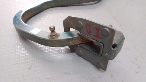 Dobradiça Porta Malas Ford Mondeo 1996/2000 Direito. 23655