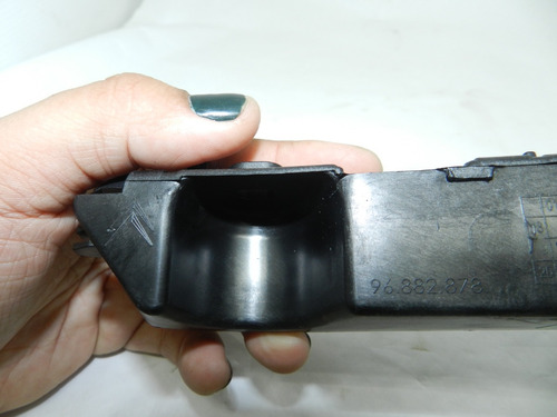Guia Para-choque Dianteiro Lado Direito C3 Aircross 10/16