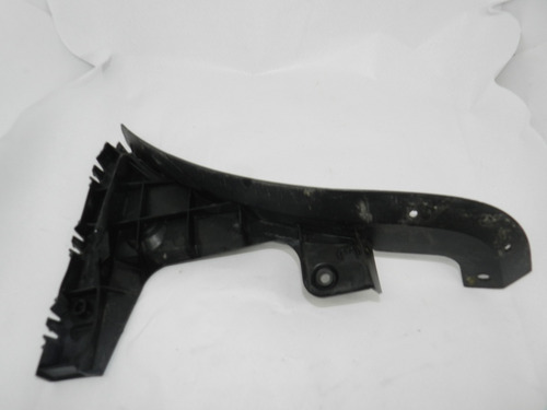 Guia Para-choque Traseiro Direito Audi A3 97/06 C/ Detalhe