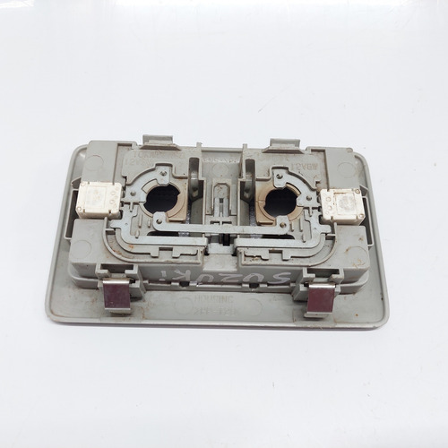 Luz De Teto Cortesia Suzuki Sx4 Ano 2011 A 2014