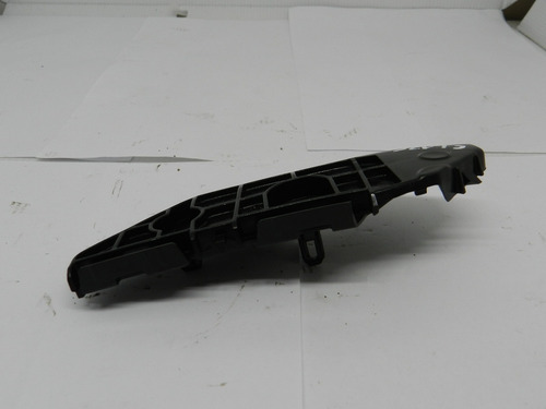 Guia Parachoque Traseiro Direito Toyota Corolla 2009 A 2014