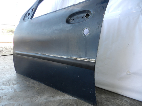 Porta Dianteira Esquerda Fiat Palio 4p 2000 A 2005