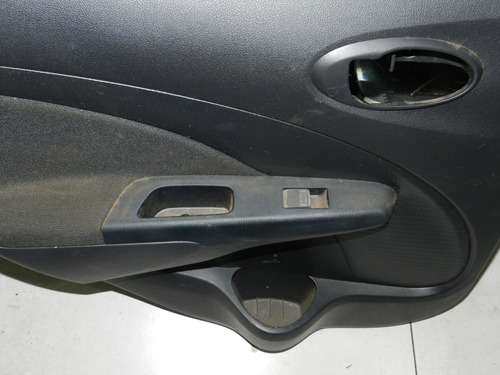 Forro Porta Traseira Esquerda Toyota Etios 2016 A 2020