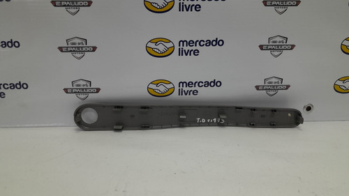 Moldura Puxador Porta Tras Direita Uno Vivace 10/14 Detalhe