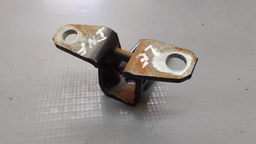 Dobradiça Inferior Traseira Esquerda L200 Triton  23867