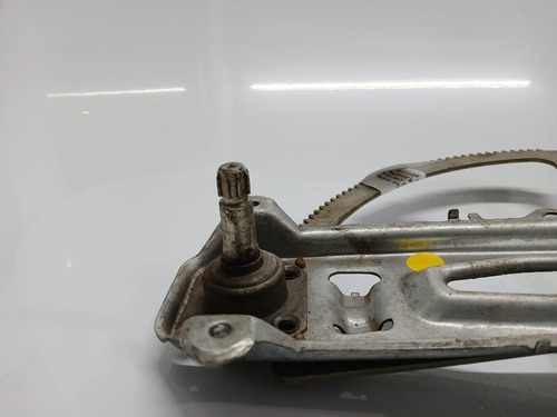 Maquina Manual Vidro Porta Dianteira Esquerda Corsa Montana