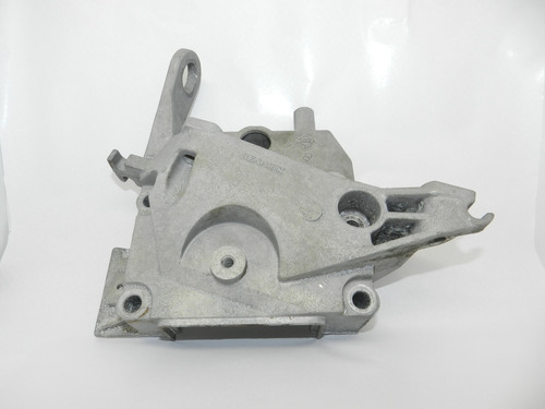 Suporte Coxim Motor Direito Clio 1.0 8v 00/05 8200059788