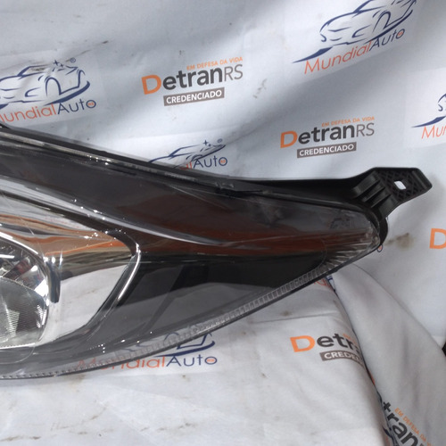 Farol Ford  New Fiesta 2014 16 17 18 19  Masc  Negra  6267