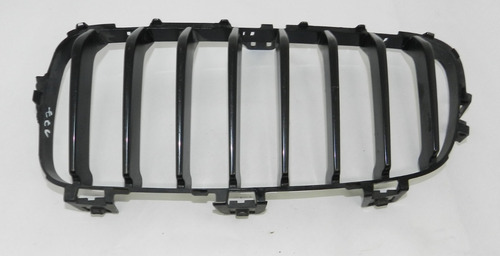 Gradezinha Lado Direito Bmw 320 2012 A 2018 Com Detalhe