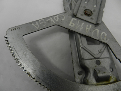 Maquina Vidro Manual Dianteiro Direito Corsa 96/02 4 Portas 