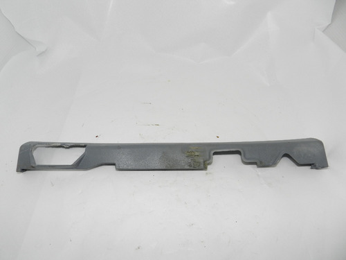 Moldura Lateral Banco Traseiro Esq. Vectra 06/11 C/detalhe
