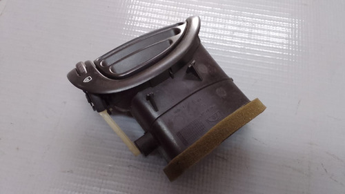 Difusor De Ar Direito Peugeot 206 - 2005. 23474