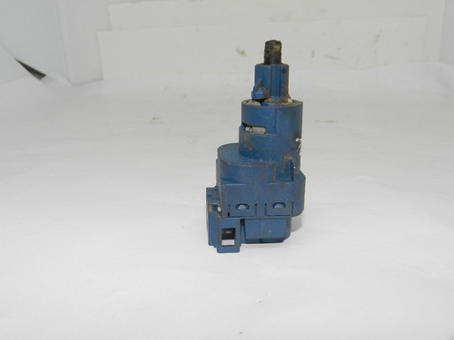 Sensor Interruptor Pedal Embreagem Vw Gol G4 G5 G6 G7 G8