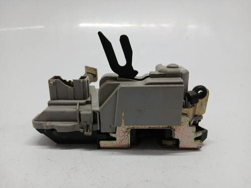 Fechadura Dianteira Esquerda Citroen Xsara Break 1998 A 03