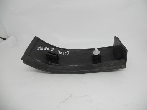 Moldura Parachoque Traseira Direita Gm Zafira 93352084