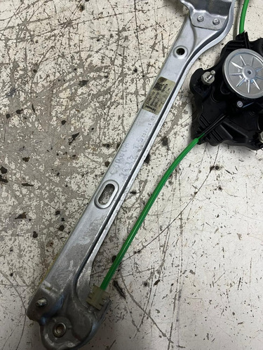Máquina De Vidro Traseira Esquerda Corolla 2024 6984002730
