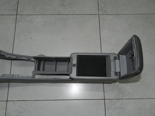 Console Central Toyota Corolla 03/07 C/ Detalhe 5891102140