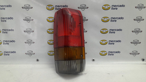 Lanterna Direita Paralela Tricolor Ford F1000 93/99 Detalhe