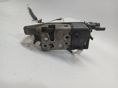Fechadura Da Porta Dianteira Esquerda Citroen C3 2013 A 2021
