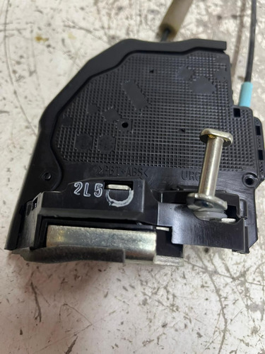 Fechadura Porta Dianteira Direita Toyota Corolla Xei 2023