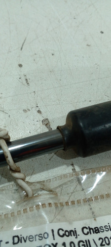 Amortecedor Porta Malas Vw Fox 11/14 5z6827550e (r)