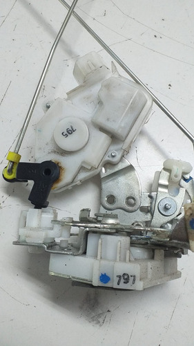 Fechadura Elétrica Traseira Esquerda Toyota Etios 15/18