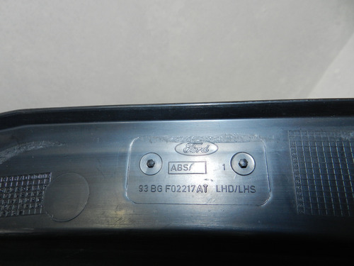 Grade Churrasqueira Lado Esquerdo Ford Mondeo 97/98  Detalhe