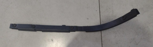 Guia Para-choque Traseiro Esquerdo Gm Corsa Sedan 2002/2012