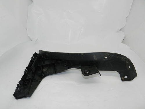 Guia Para-choque Traseiro Direito Audi A3 97/06 C/ Detalhe