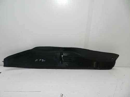 Moldura Parabarro Traseiro Lado Esquerdo Vw Polo 2003/2014 