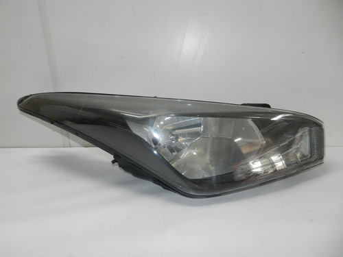 Farol Lado Direito Máscara Negra Hb20 12/18 Com Detalhe