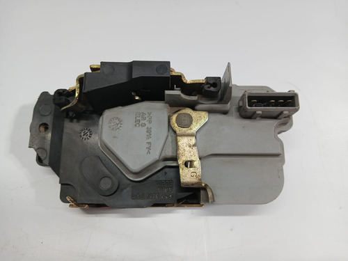 Fechadura Porta Traseira Esquerda Peugeot 206 207 1999 A 14