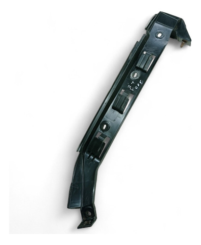 Suporte Do Parachoque Traseiro Esquerdo Vw Bora Golf 2001/06