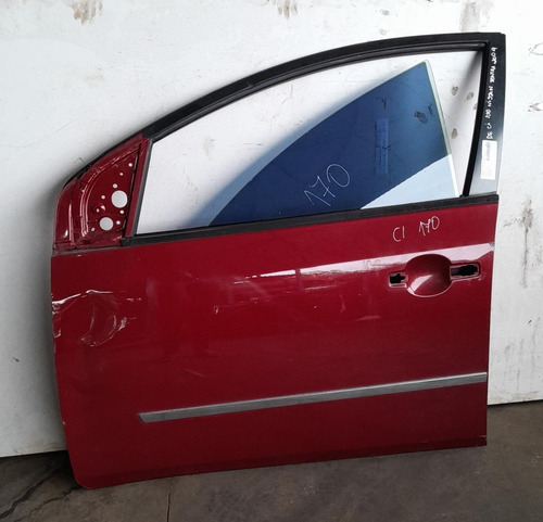 Porta Dianteira Esquerda Nissan Sentra 2007 A 2013 Detalhe